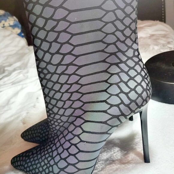 AZELIA WANG Bootie Size 10 New without tag. - Picture 5 of 9